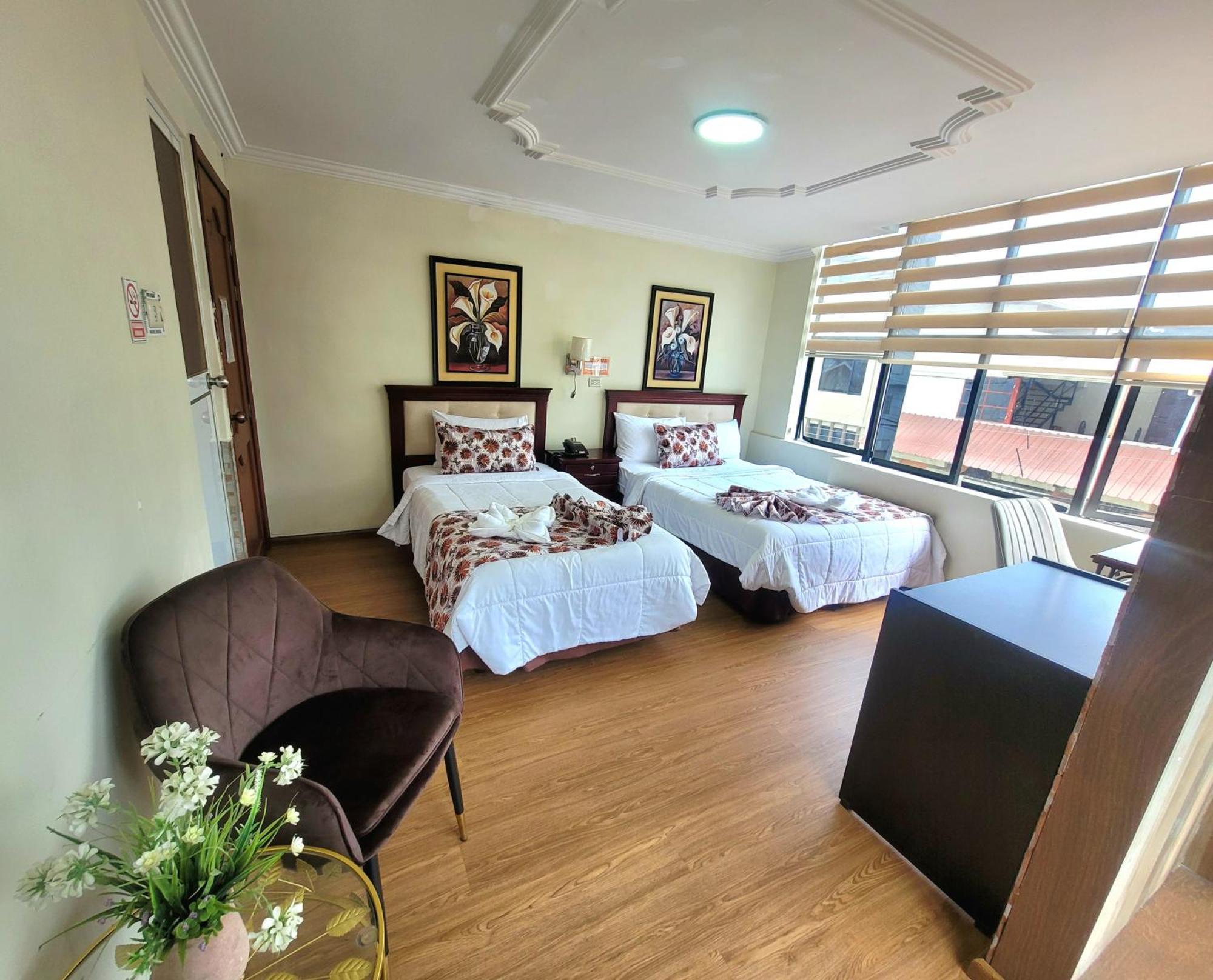 Hotel Virgen Del Cisne Лоха Экстерьер фото